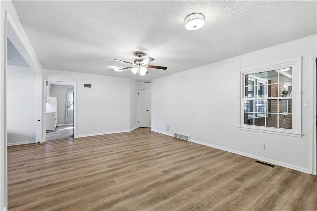 8528 Maywood Avenue Property Photo 7