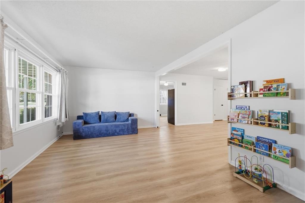 8528 Maywood Avenue Property Photo 10