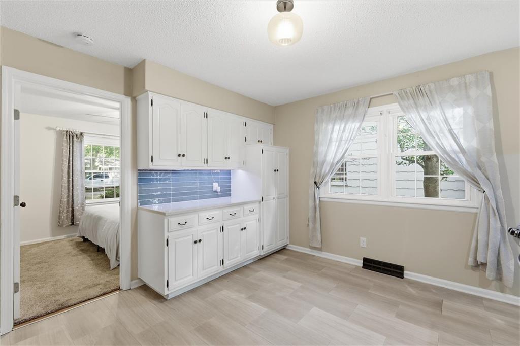8528 Maywood Avenue Property Photo 16