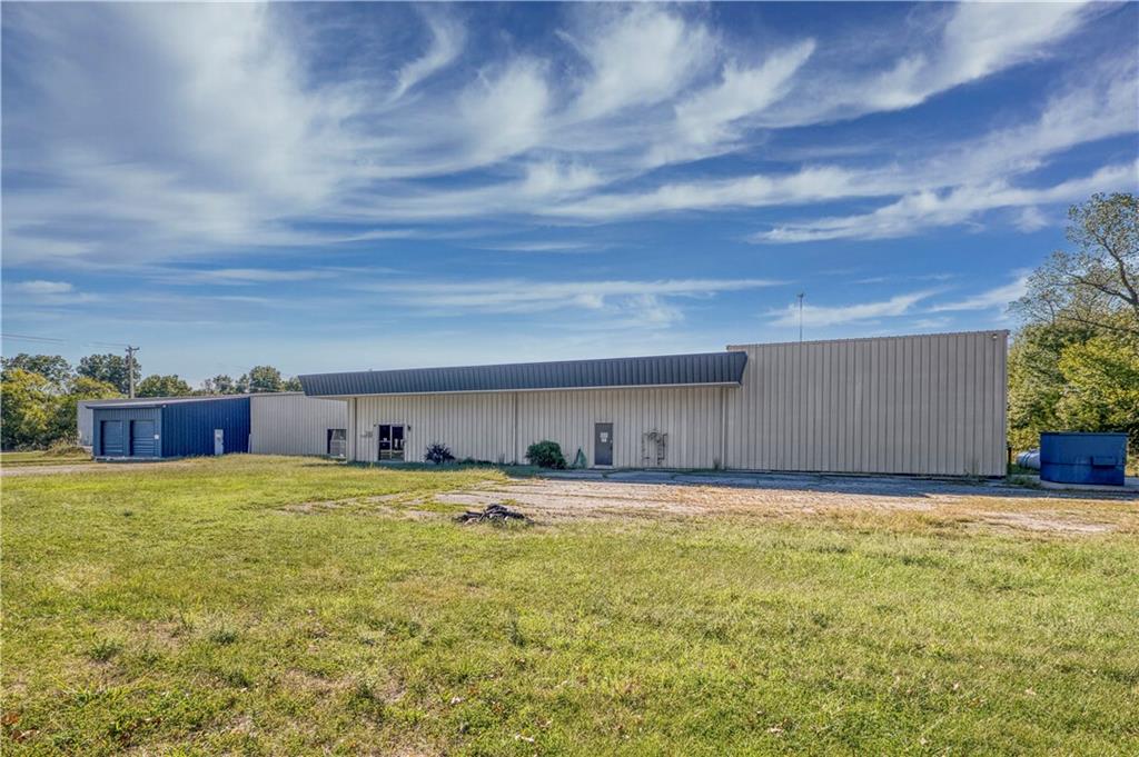 1141 Texas Avenue Property Photo 3