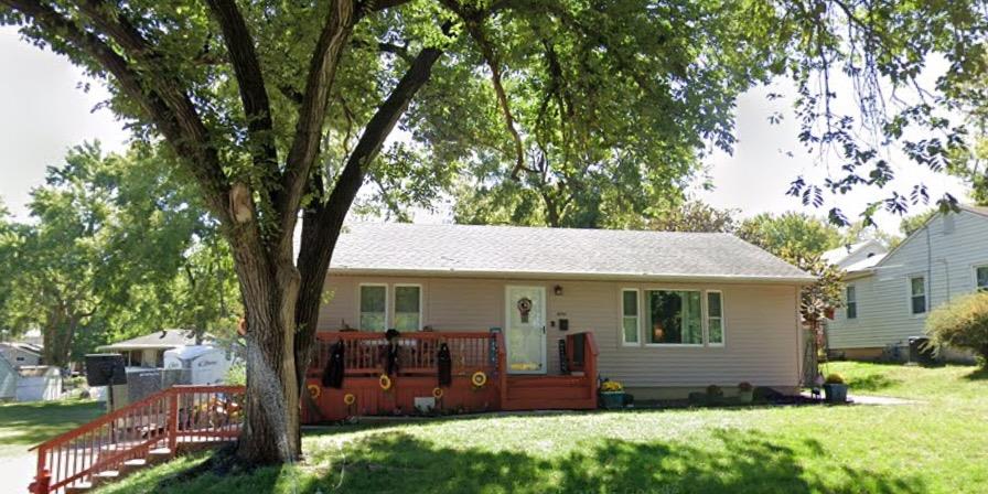 5341 Clark Avenue Property Photo 1