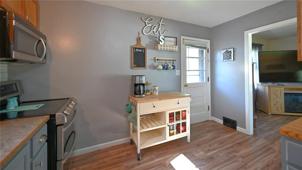 5341 Clark Street Property Photo 7