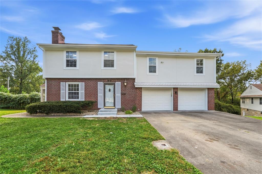 5416 Ne Circle Drive Property Photo 1