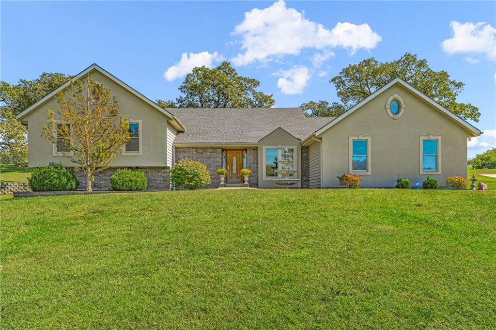 9027 Us 59 Highway Property Photo 4