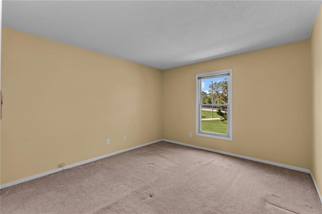 9027 Us 59 Highway Property Photo 28