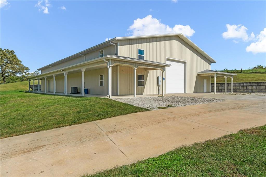 9027 Us 59 Highway Property Photo 42