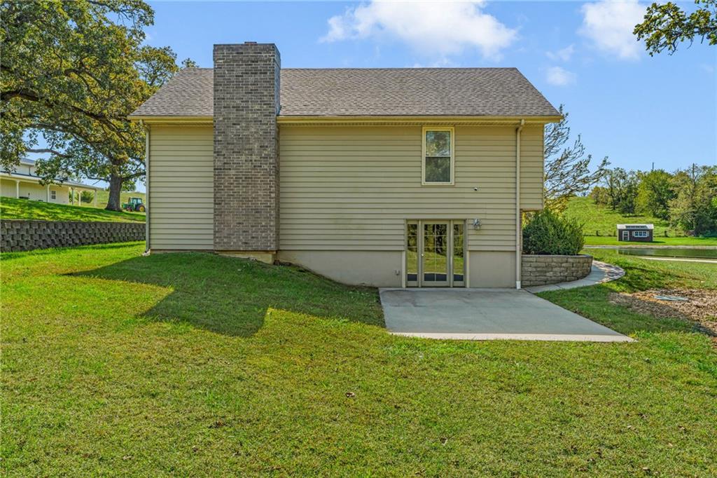 9027 Us 59 Highway Property Photo 57