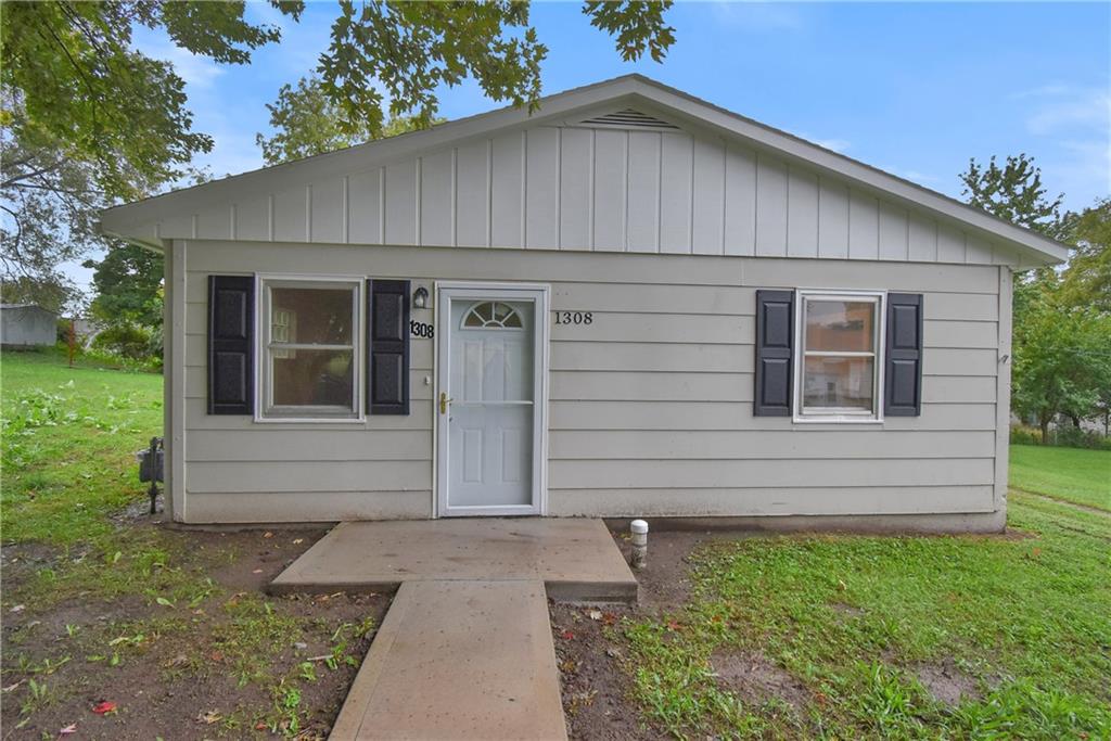 1308 L Street Property Photo 1