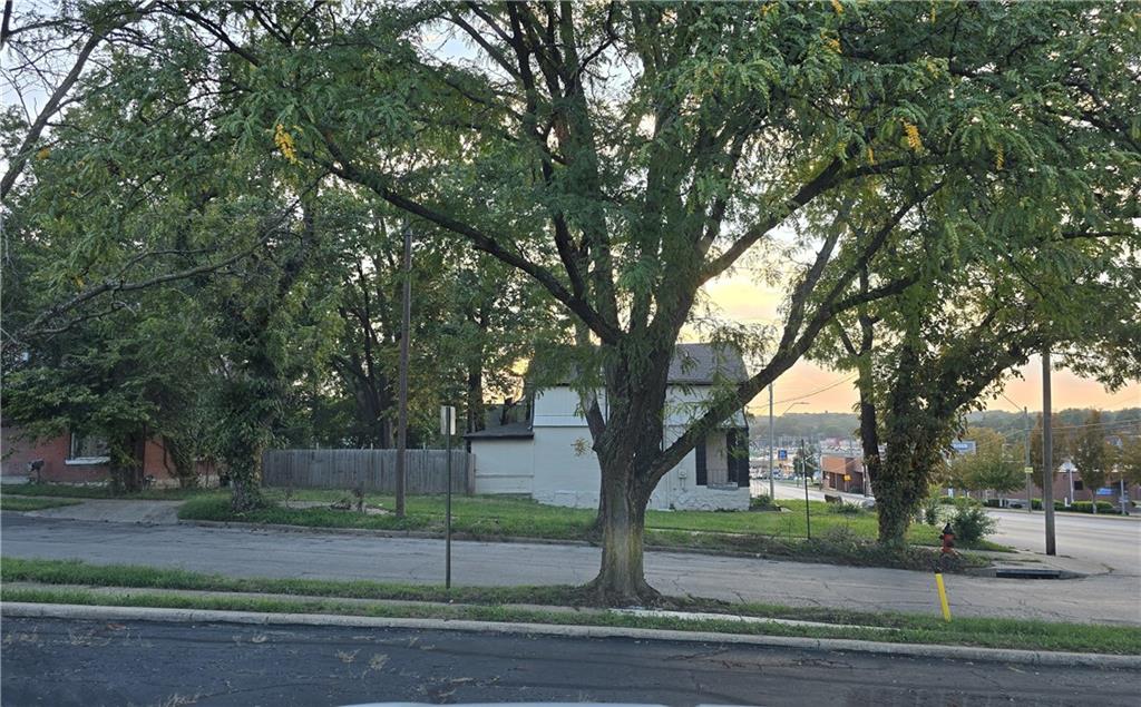 6415 Independence Avenue Property Photo 1