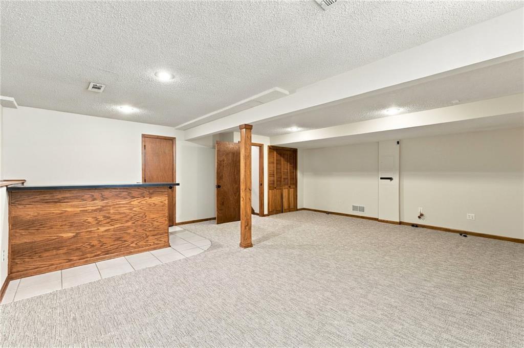 15205 Lamar Avenue Property Photo 19
