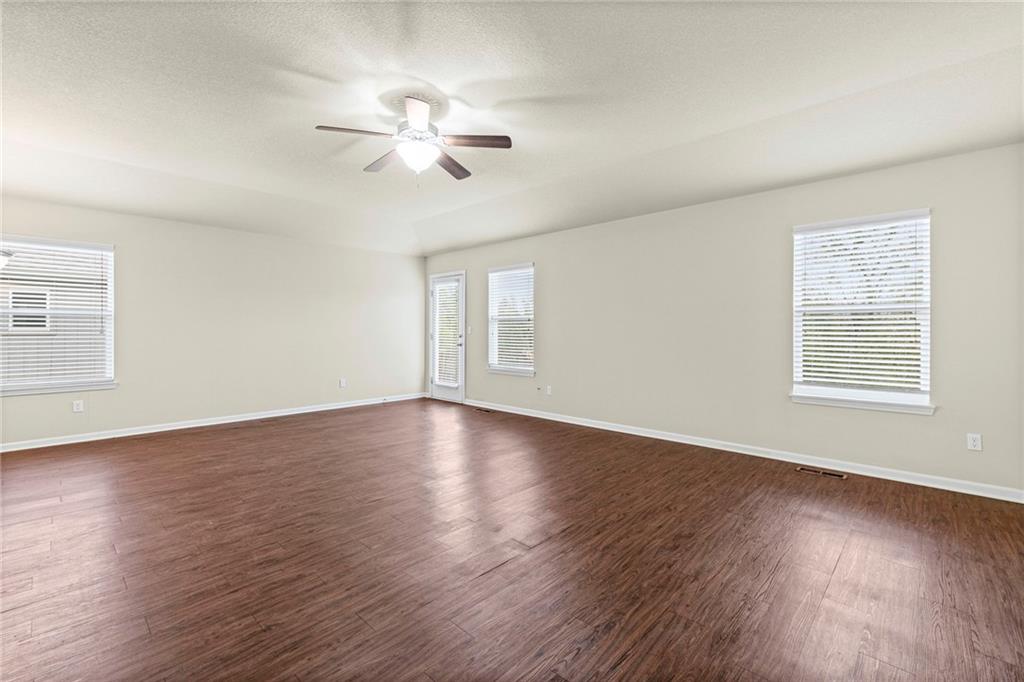 31863 W 172nd Street Property Photo 4