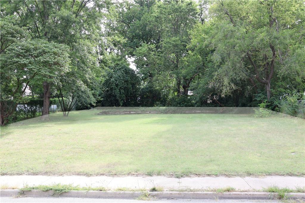 3111 S Sterling Avenue Property Photo 1