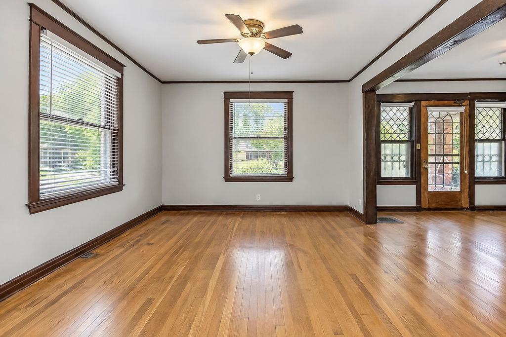 3215 Central Street Property Photo 7