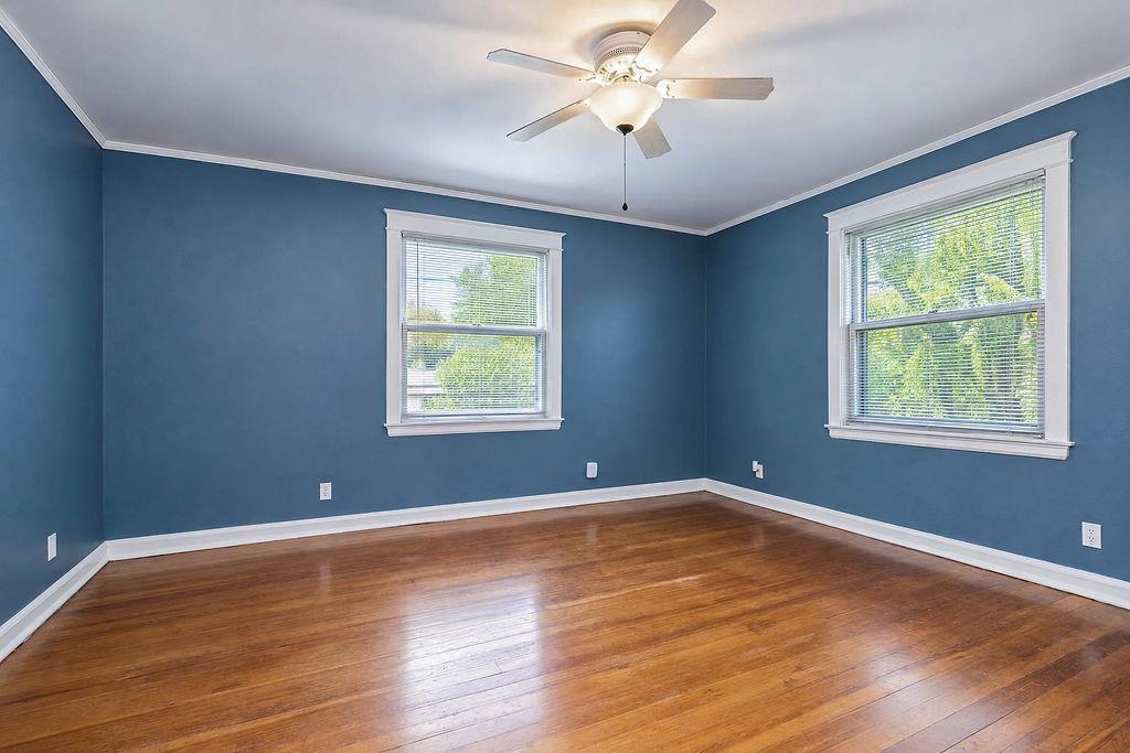 3215 Central Street Property Photo 18