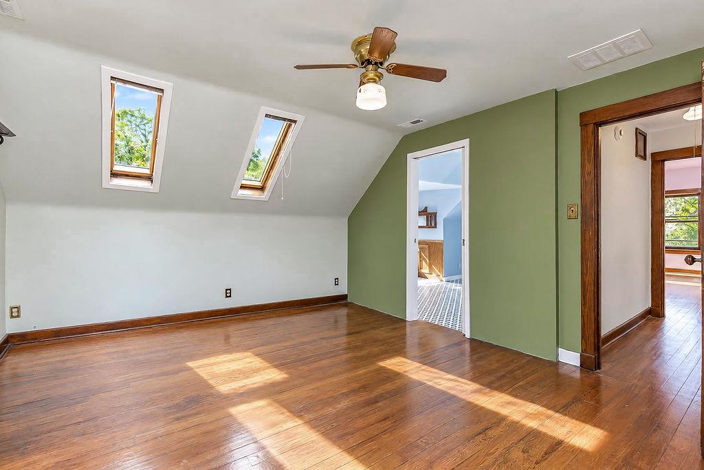 3215 Central Street Property Photo 34