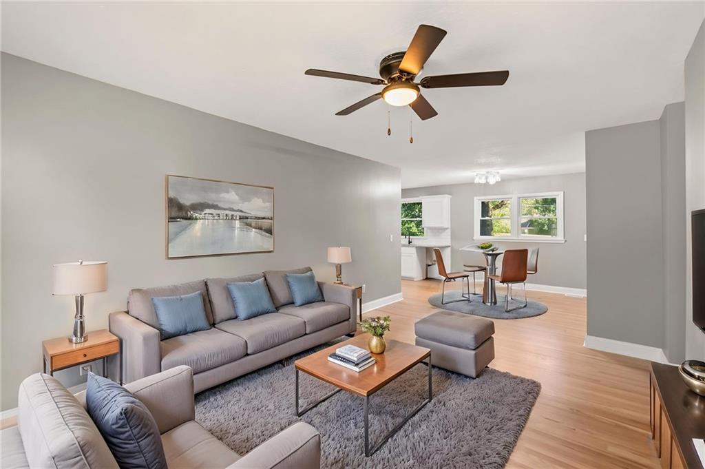 11911 Fremont Avenue Property Photo 6