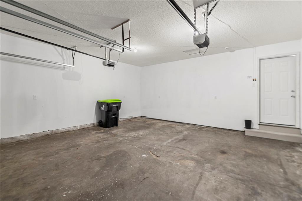 11911 Fremont Avenue Property Photo 25