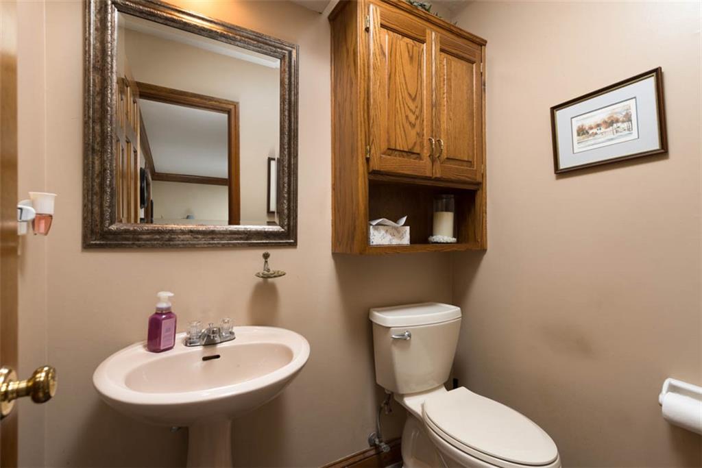 719 White Oak Lane Property Photo 20