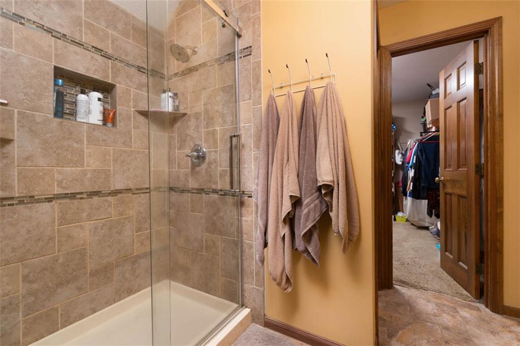 719 White Oak Lane Property Photo 25