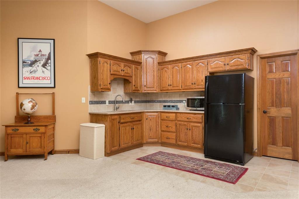 719 White Oak Lane Property Photo 39