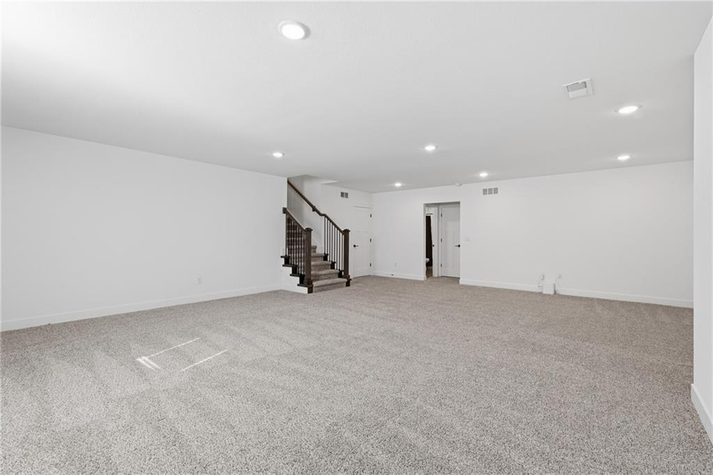8015 N Sycamore Avenue Property Photo 21
