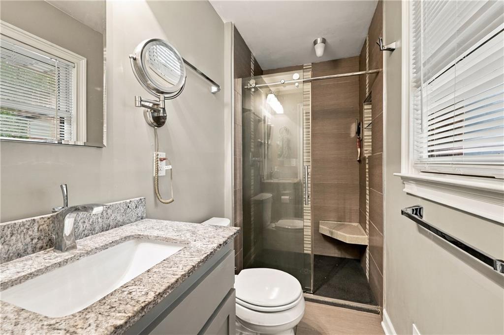 1703 Ne 77 Street Property Photo 14