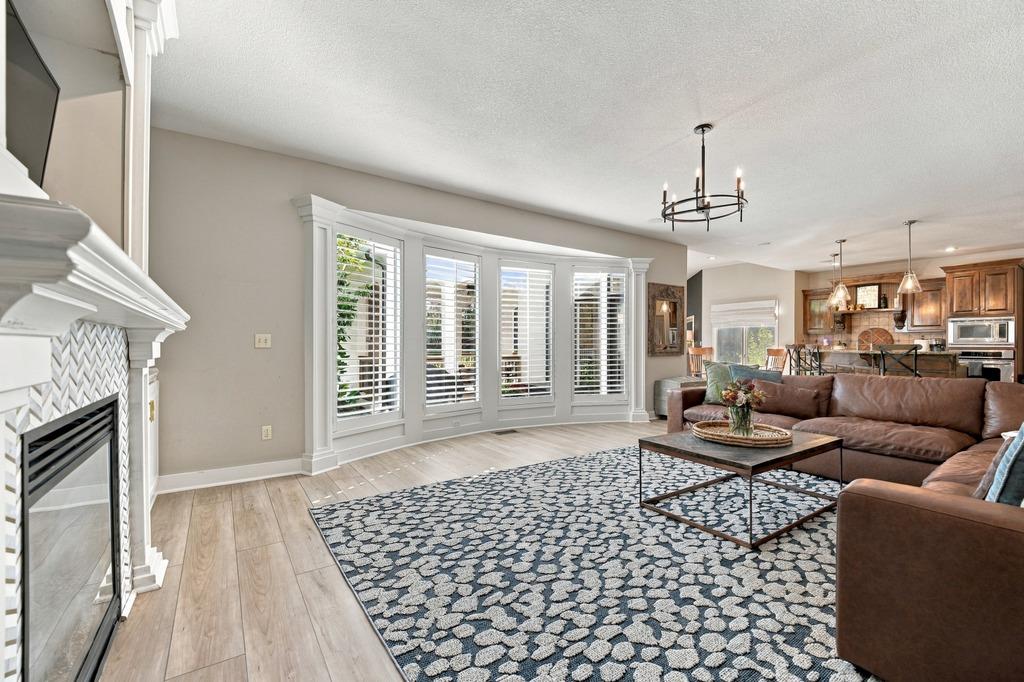 16253 Stearns Street Property Photo 4