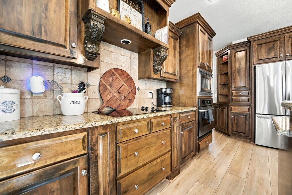 16253 Stearns Street Property Photo 9