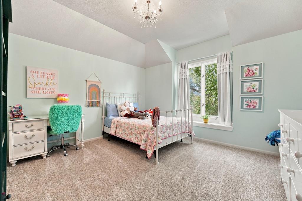 16253 Stearns Street Property Photo 40
