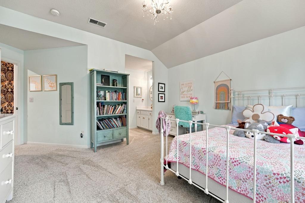 16253 Stearns Street Property Photo 41