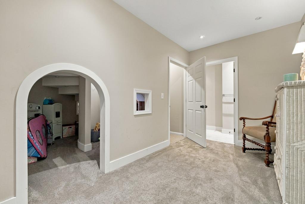 16253 Stearns Street Property Photo 47