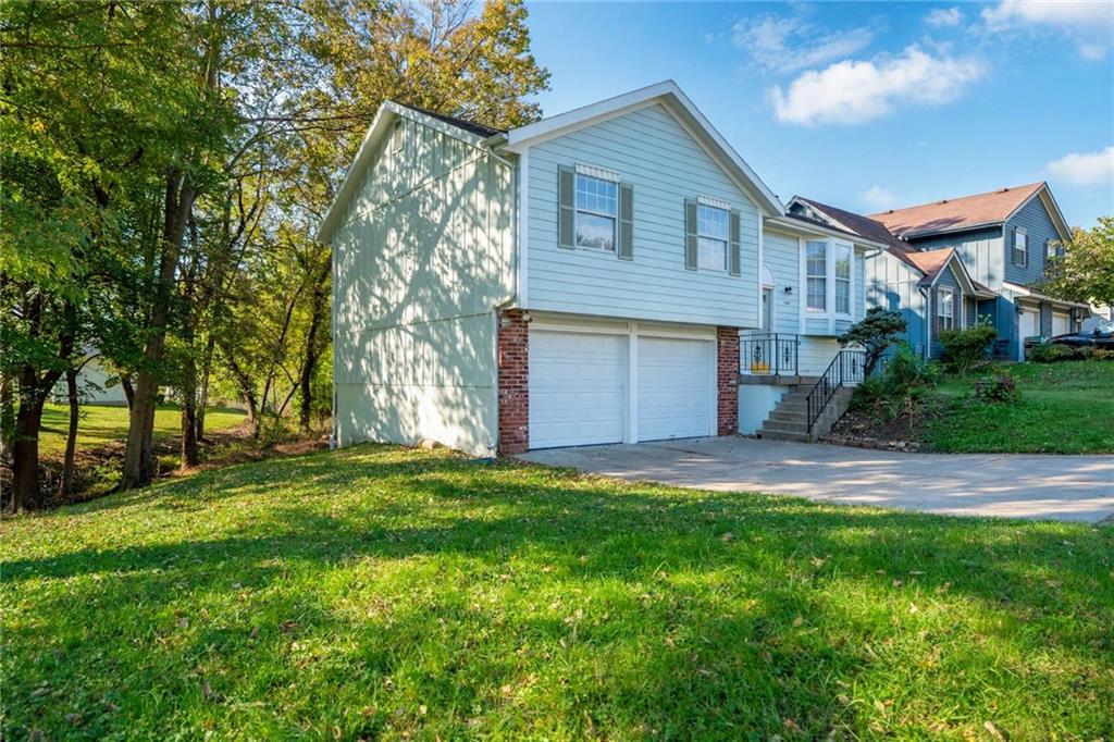 5511 Ne 50th Street Property Photo 3