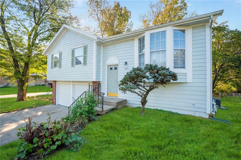 5511 Ne 50th Street Property Photo 4