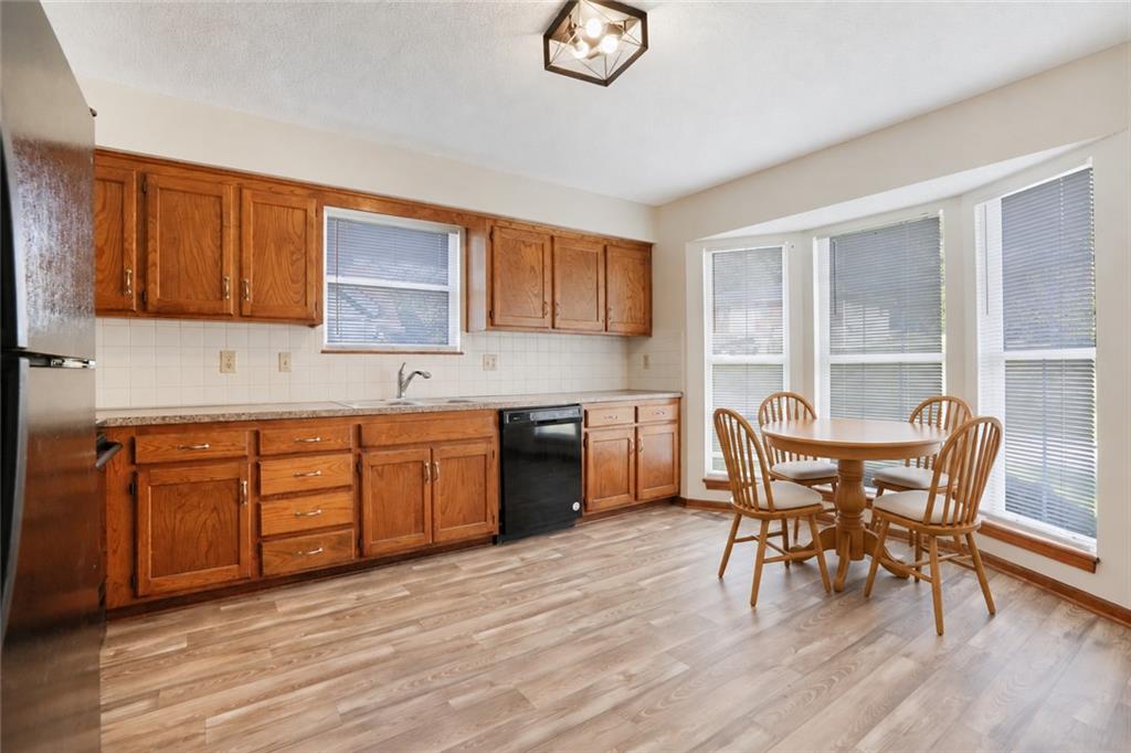 5511 Ne 50th Street Property Photo 8