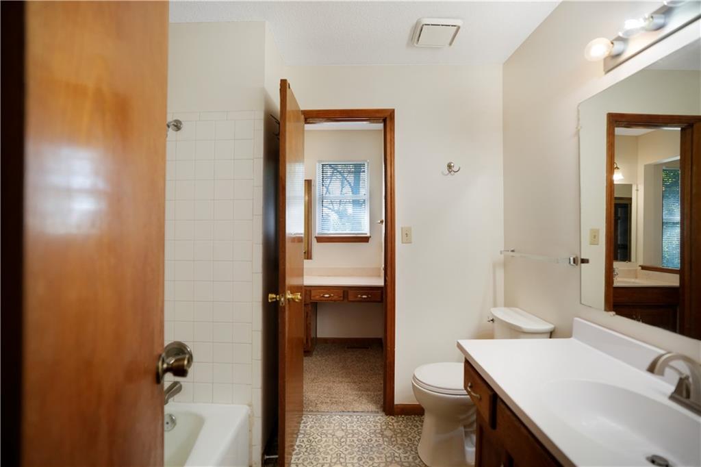 5511 Ne 50th Street Property Photo 21