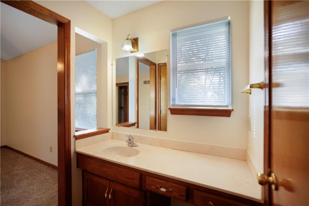 5511 Ne 50th Street Property Photo 23