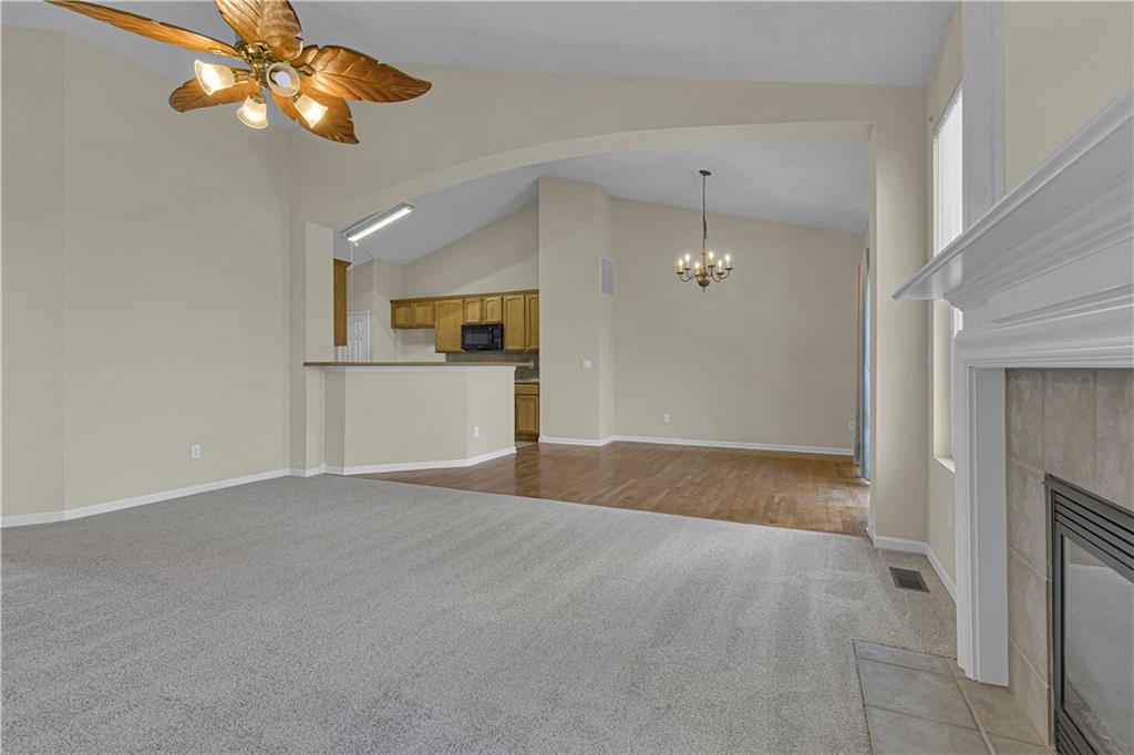 7904 N Poplar Court Property Photo 5