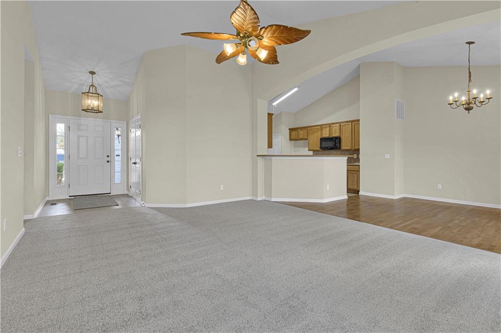 7904 N Poplar Court Property Photo 6
