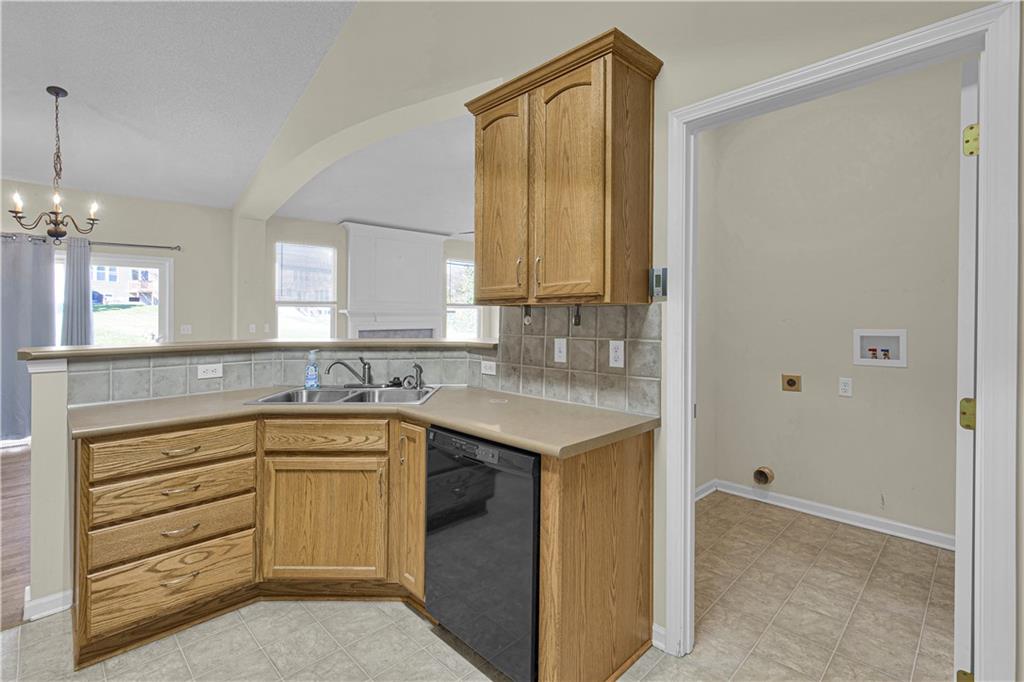 7904 N Poplar Court Property Photo 12