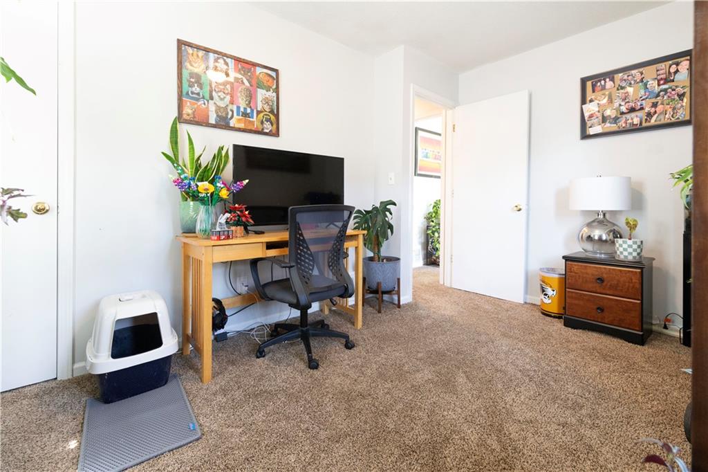 3004 S Norwood Avenue Property Photo 12