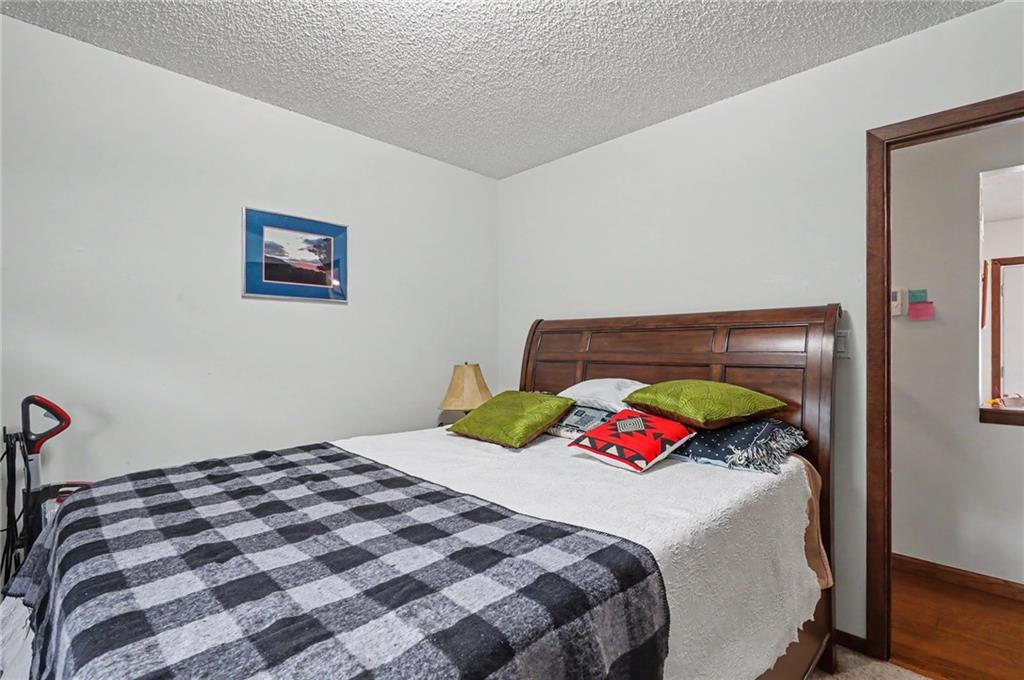 112 S Lawrence Avenue Property Photo 12