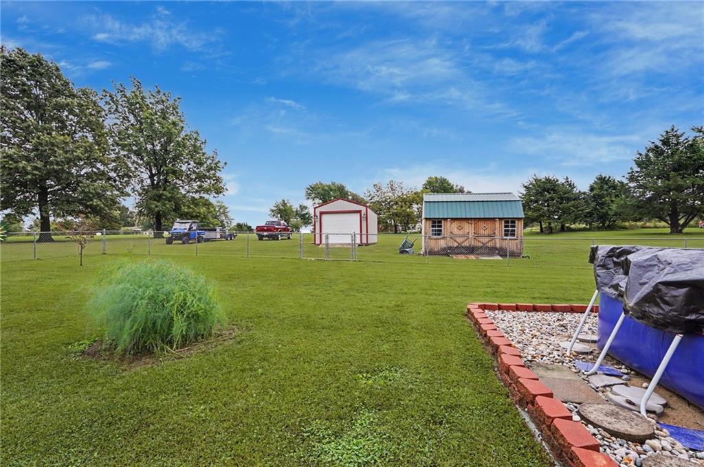 112 S Lawrence Avenue Property Photo 17