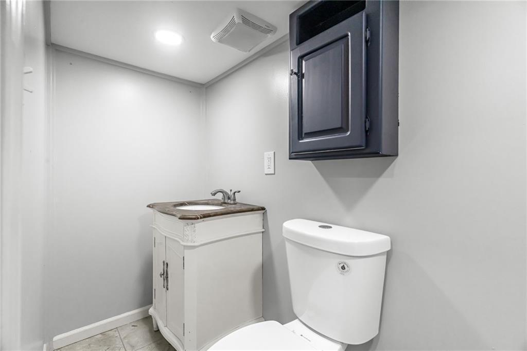 2231 Denver Street Property Photo 12