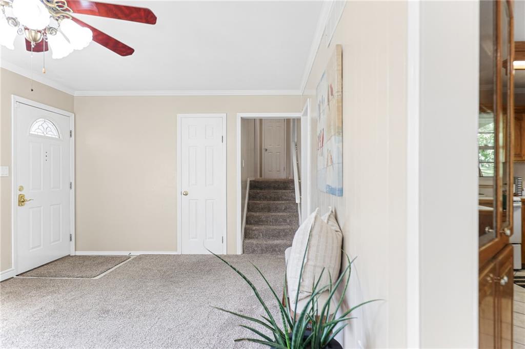 3012 S Norwood Avenue Property Photo 9