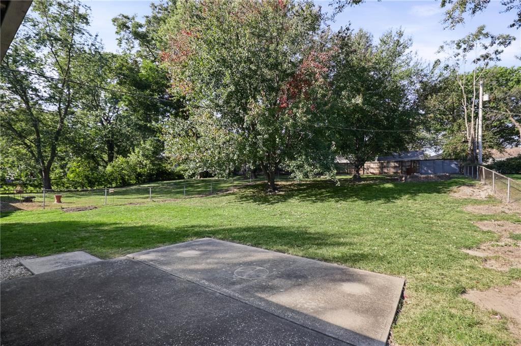3012 S Norwood Avenue Property Photo 23