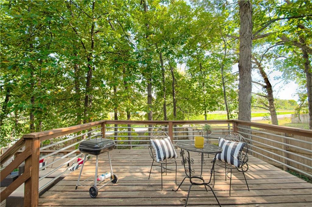 807 Nw 70th Street Property Photo 9