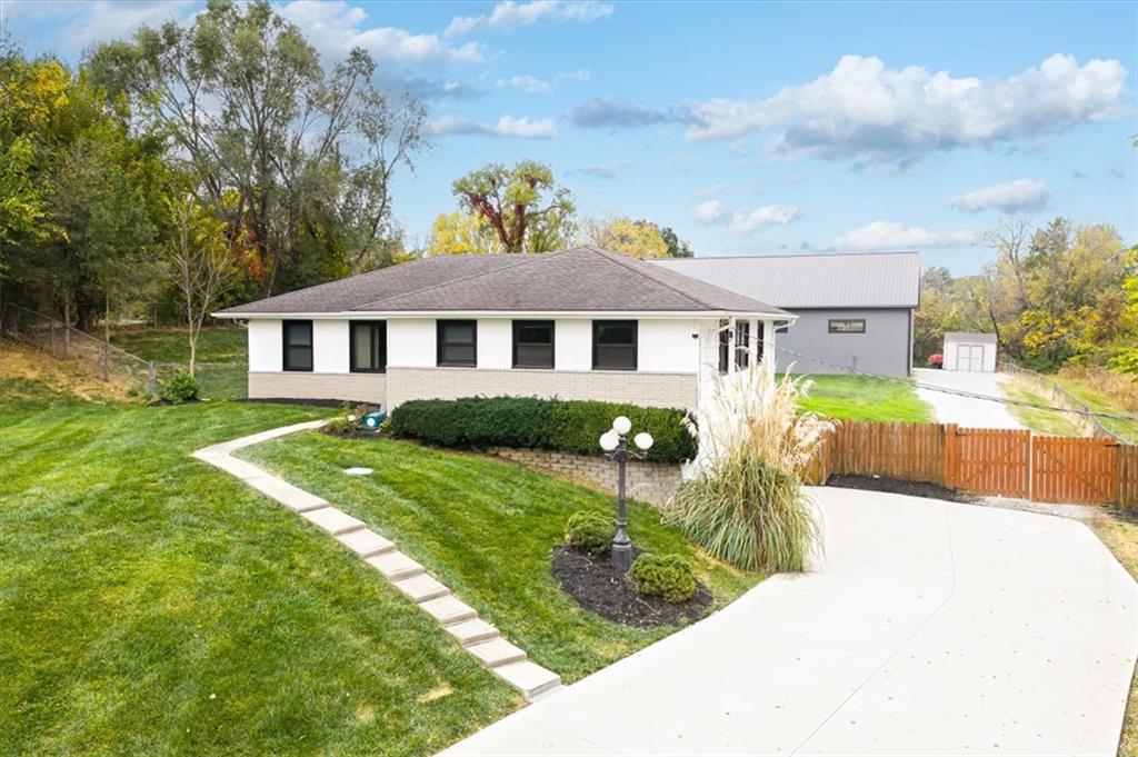 5815 Oak Grove Road Road Property Photo 4