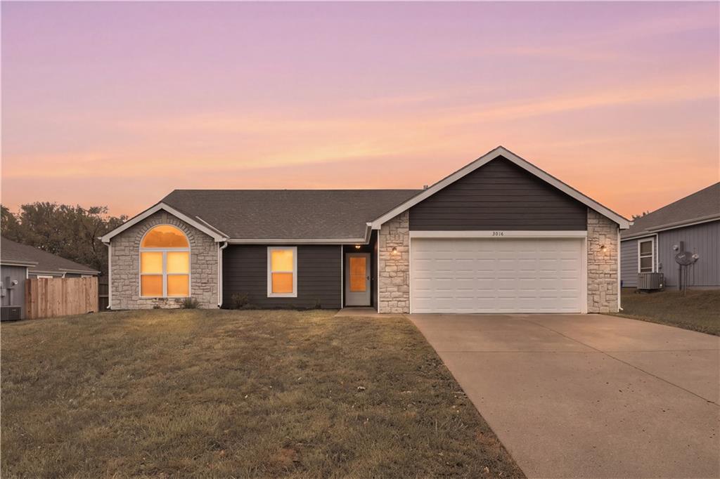 3016 Winston Drive Property Photo 4