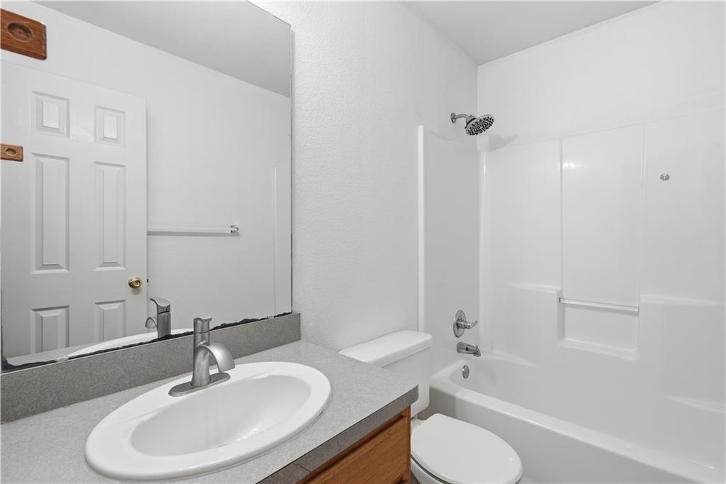 3016 Winston Drive Property Photo 18