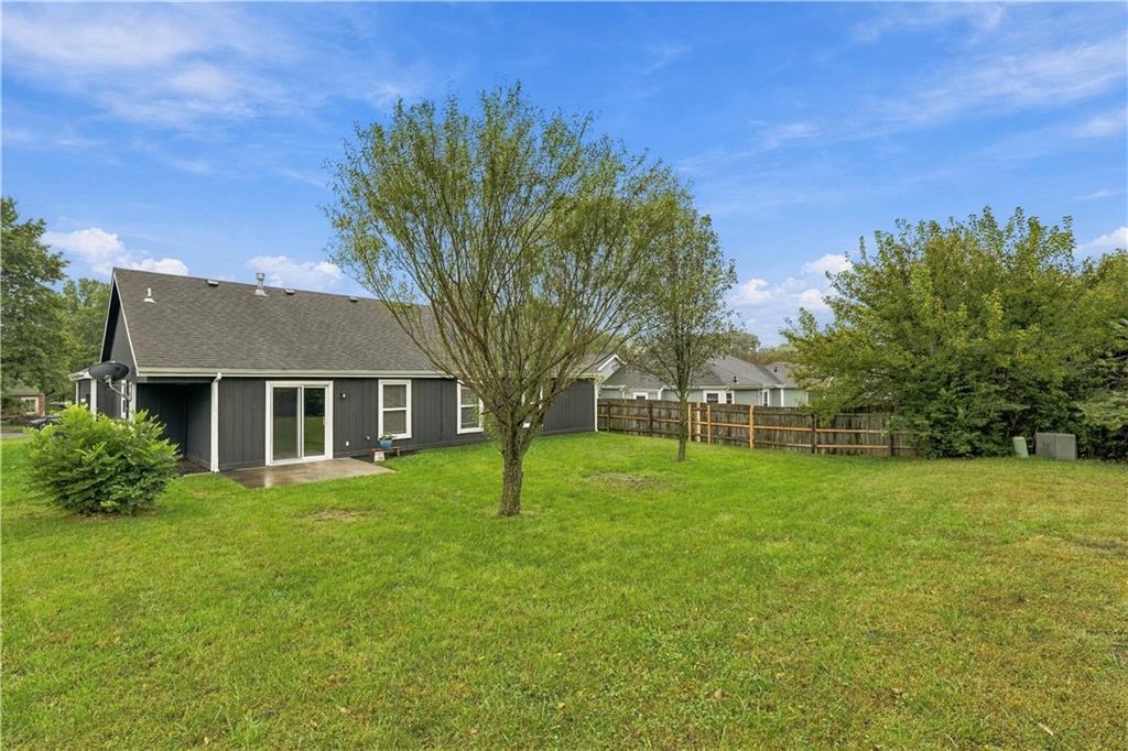 3016 Winston Drive Property Photo 28